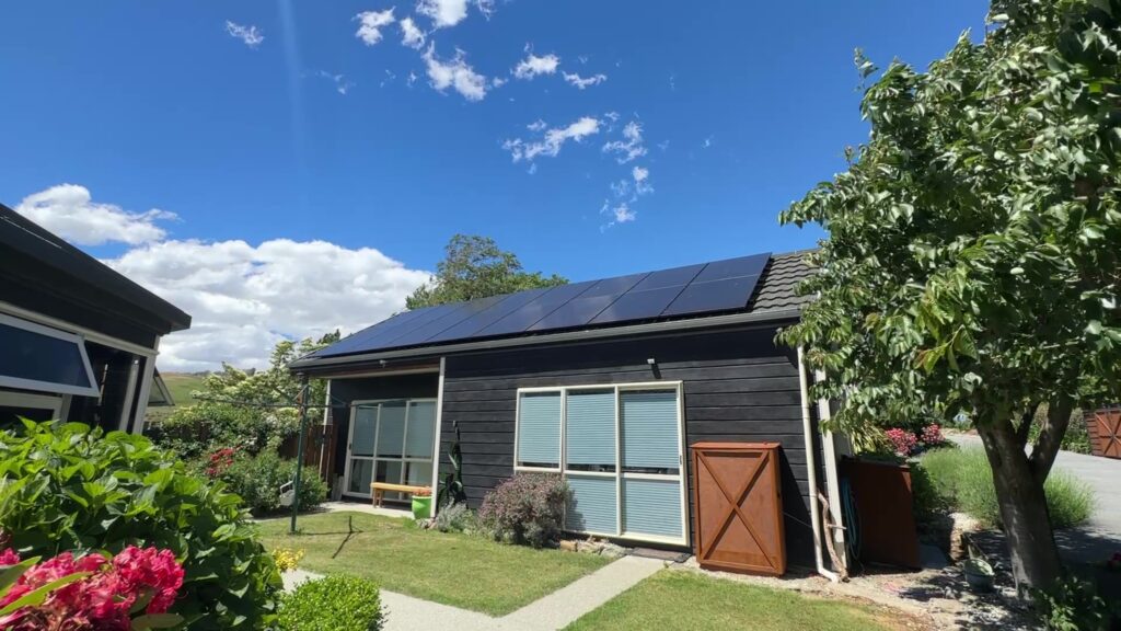 Landscape - frame at 0m17s