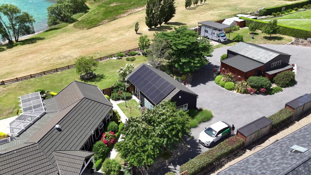 Landscape - frame at 0m8s