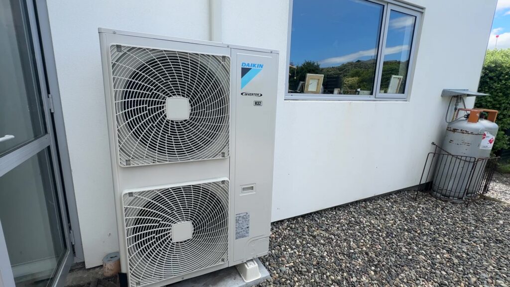 IMG_3783 - frame at 0m2s