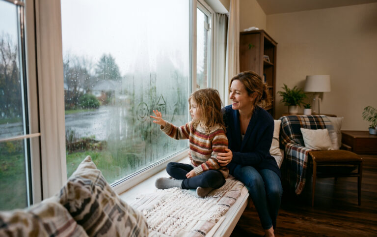 Cold homes in New Zealand often have condensation on the windows in winter