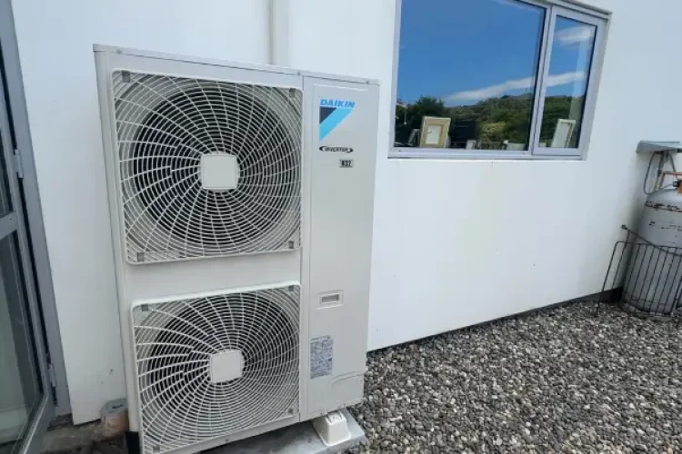 Dunedin Solar And Battery 3