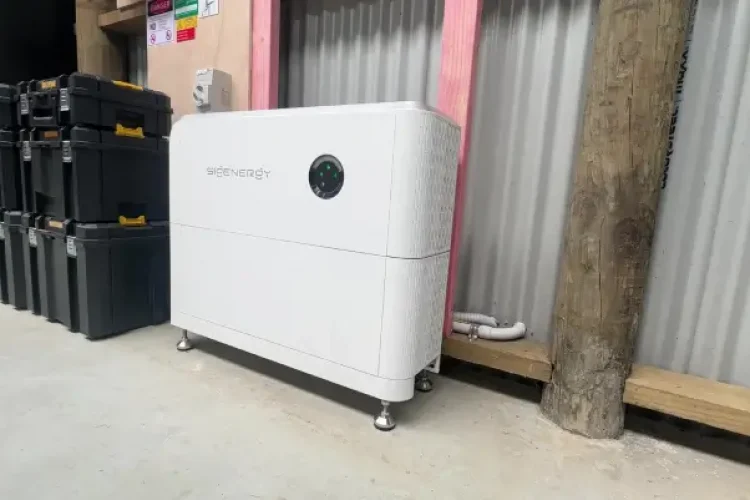 Dunedin Solar And Battery 4
