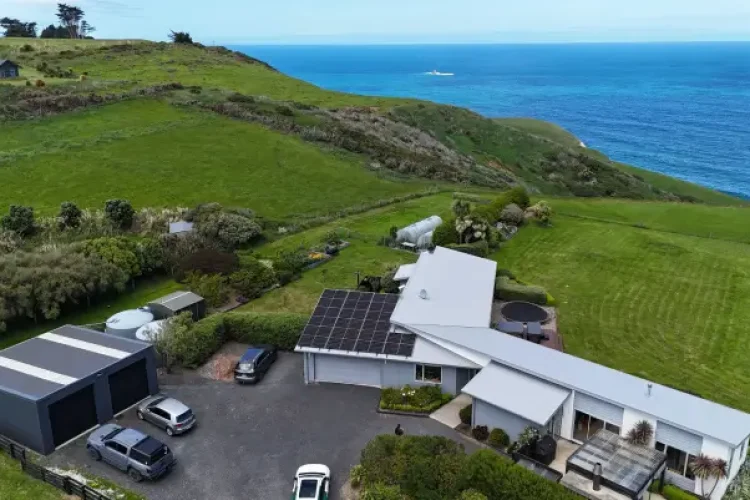 Dunedin Solar And Battery 5